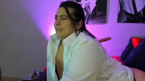 Snapshot of martina_foxy_ chatting on January 2025 08:54:01 PM MARTINA online show from January 2025 08:54:01 PM