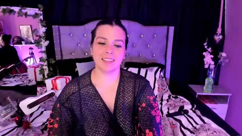 Snapshot of martina_foxy_ chatting on February 2025 09:43:01 PM MARTINA online show from February 2025 09:43:01 PM
