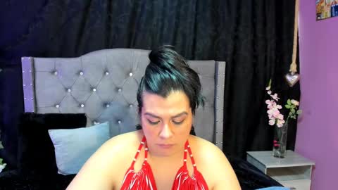 Snapshot of martina_foxy_ chatting on February 2025 03:29:01 PM MARTINA online show from February 2025 03:29:01 PM