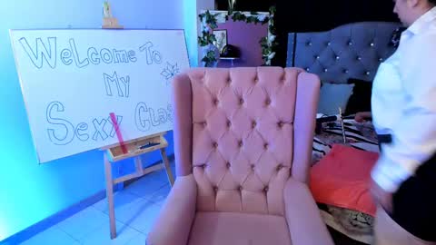 Snapshot of martina_foxy_ chatting on March 2025 12:34:01 PM MARTINA online show from March 2025 12:34:01 PM