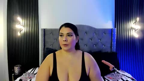 Snapshot of martina_foxy_ chatting on September 2025 11:56:02 AM MARTINA online show from September 2025 11:56:02 AM