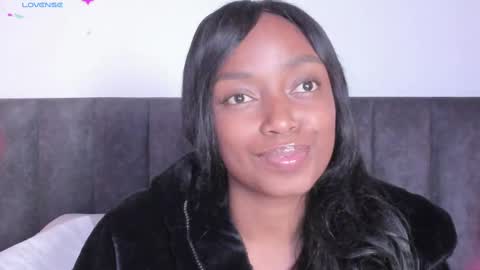 Snapshot of martina_jackson_ chatting on February 2025 12:15:01 AM Laura online show from February 2025 12:15:01 AM
