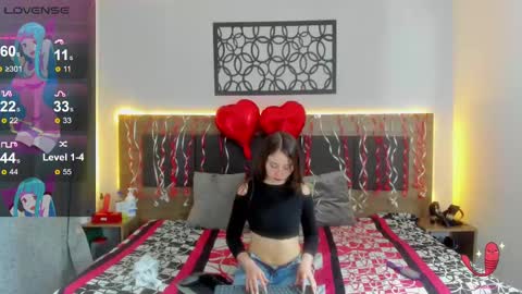 Snapshot of martina_lujann chatting on February 2025 12:27:01 PM M A R T I N A online show from February 2025 12:27:01 PM