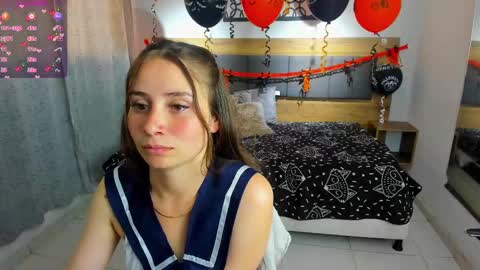 Snapshot of martina_lujann chatting on October 2025 12:58:01 PM M A R T I N A online show from October 2025 12:58:01 PM