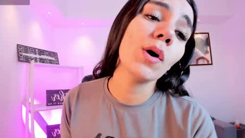 Martina online show from April 2026 02:24:01 PM