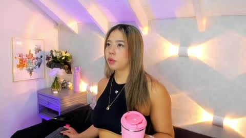 martina mIIler online show from April 2026 12:58:02 PM