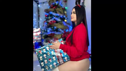 Martina  online show from December 2025 08:03:02 PM