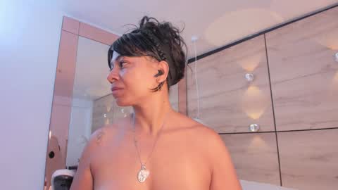 Snapshot of martina_touss chatting on November 2025 11:31:01 AM martina touss online show from November 2025 11:31:01 AM