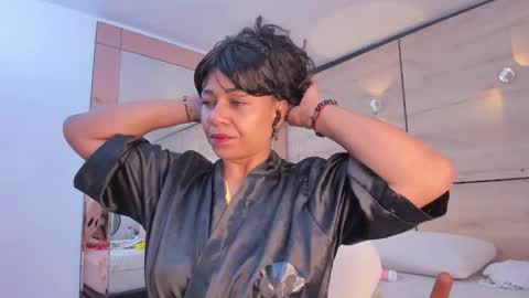 Snapshot of martina_touss chatting on November 2025 12:05:02 PM martina touss online show from November 2025 12:05:02 PM