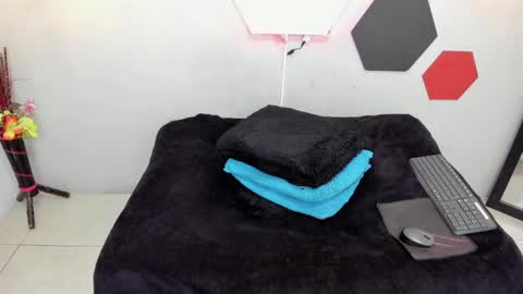 Martina online show from February 2025 08:15:02 AM