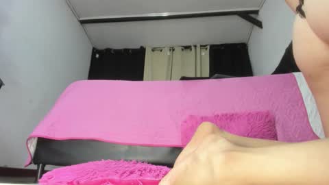 Snapshot of martinaclark chatting on February 2026 03:56:02 AM Martina online show from February 2026 03:56:02 AM