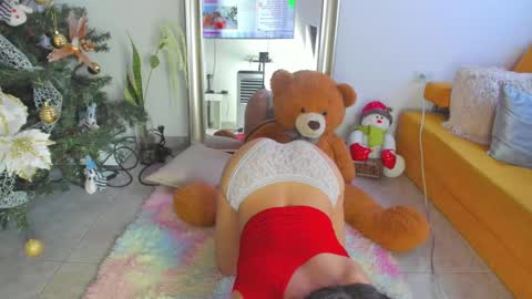 Snapshot of martinarossi chatting on December 2024 04:47:02 PM ... ... online show from December 2024 04:47:02 PM