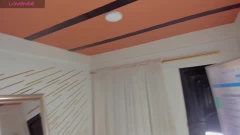 Snapshot of martinarossi chatting on January 2025 03:11:02 AM ... ... online show from January 2025 03:11:02 AM