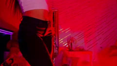 Snapshot of martinarossi chatting on March 2025 11:06:01 PM ... ... online show from March 2025 11:06:01 PM