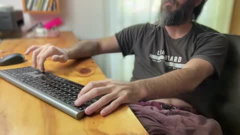 Snapshot of martincito22xl chatting on December 2024 03:12:01 PM Martincito online show from December 2024 03:12:01 PM