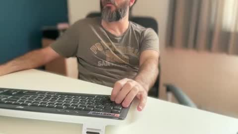 Snapshot of martincito22xl chatting on December 2024 06:16:02 PM Martincito online show from December 2024 06:16:02 PM