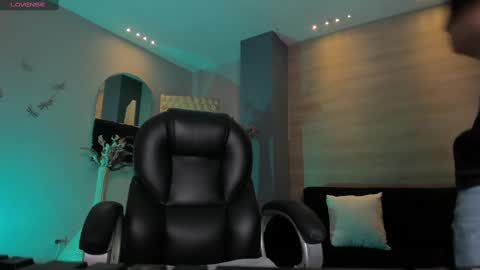 Snapshot of martinnabonnet chatting on March 2025 10:35:02 AM Martinna Bonnet online show from March 2025 10:35:02 AM