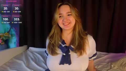 mary_broks online show from October 2025 07:00:02 AM