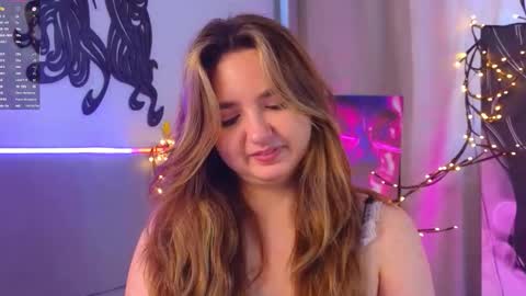 mary_broks online show from December 2025 07:25:01 AM