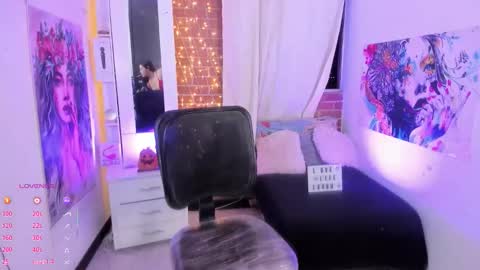 Snapshot of mary_bruss chatting on March 2026 01:27:02 AM online show from March 2026 01:27:02 AM