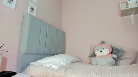 Snapshot of mary_cute9 chatting on October 2025 12:14:02 PM mary_cute9 online show from October 2025 12:14:02 PM