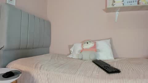 Snapshot of mary_cute9 chatting on October 2025 12:17:01 PM mary_cute9 online show from October 2025 12:17:01 PM