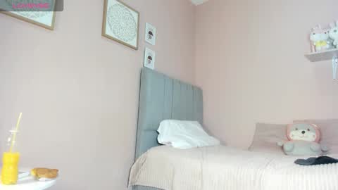 Snapshot of mary_cute9 chatting on November 2025 12:26:01 PM mary_cute9 online show from November 2025 12:26:01 PM