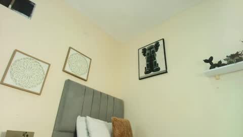 mary_cute9 online show from April 2026 12:08:02 PM