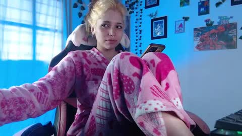                      100   online show from February 2025 08:02:02 PM