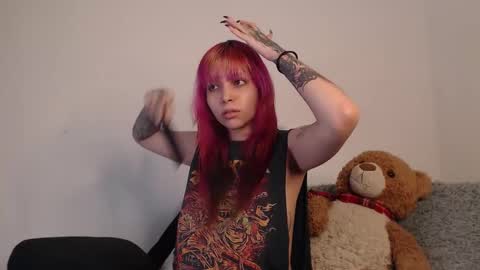                      100   online show from October 2025 08:23:02 AM