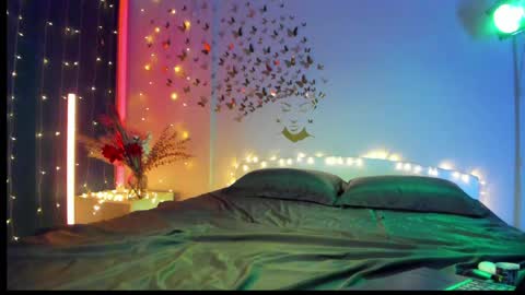 Snapshot of mary_julia chatting on April 2026 11:02:02 PM Julia online show from April 2026 11:02:02 PM