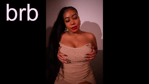 Snapshot of mary_kissss_ chatting on April 2026 09:15:01 PM Mary online show from April 2026 09:15:01 PM