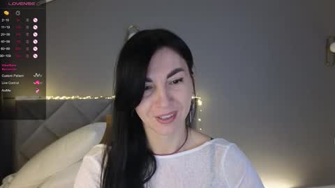 Maria online show from November 2025 08:03:02 AM