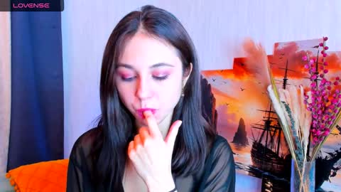 Snapshot of mary_marlow chatting on October 2025 11:36:01 PM Mary online show from October 2025 11:36:01 PM