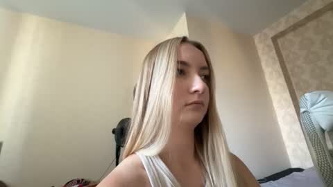 Snapshot of mary_rage chatting on June 2026 01:55:01 PM mary_rage online show from June 2026 01:55:01 PM
