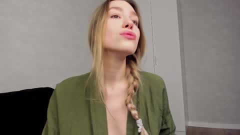 HelIo  Everyone Im MaryWelcome  to my room and  lets have  a good  time  together with me   online show from December 2025 08:42:02 AM