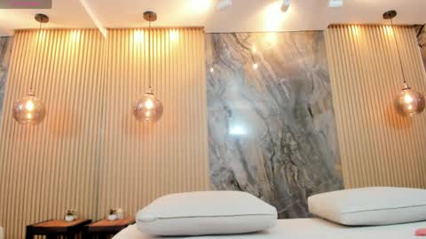 Snapshot of mary_spencer chatting on April 2026 11:11:01 AM MARY online show from April 2026 11:11:01 AM