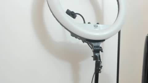 Snapshot of mary_spencer chatting on April 2026 11:37:01 AM MARY online show from April 2026 11:37:01 AM