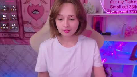 Snapshot of mary_u chatting on September 2025 03:43:01 AM Ur Mary online show from September 2025 03:43:01 AM