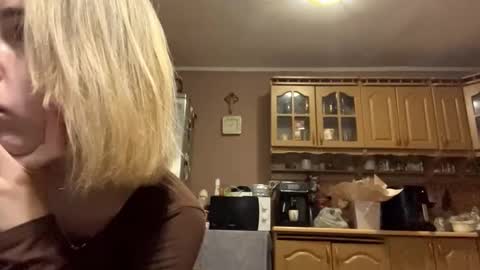 Tessa  online show from March 2026 10:38:01 PM