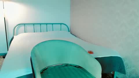 Anna online show from September 2025 04:34:02 AM