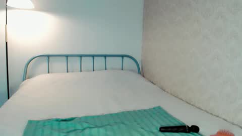 Anna online show from December 2025 06:06:01 AM