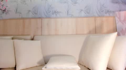   online show from September 2025 12:20:01 PM