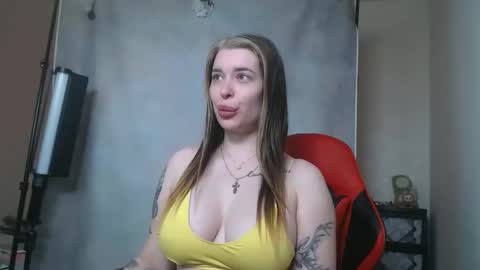 Snapshot of maryh0tlove chatting on April 2026 09:45:01 AM maryh0tlove online show from April 2026 09:45:01 AM