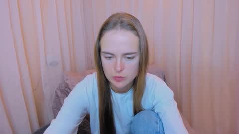 Mari online show from November 2025 11:55:02 AM