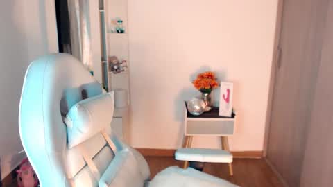 Snapshot of maryline_w chatting on October 2025 12:22:01 AM maryline online show from October 2025 12:22:01 AM