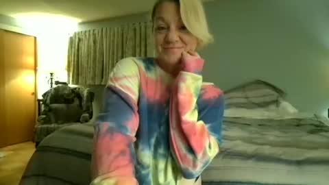 marylinmayhem online show from June 2026 03:54:02 AM