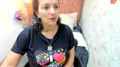 Marylin online show from December 2025 08:23:01 AM