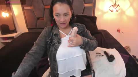 Snapshot of marylinmilf chatting on June 2026 06:43:02 PM Marylin online show from June 2026 06:43:02 PM