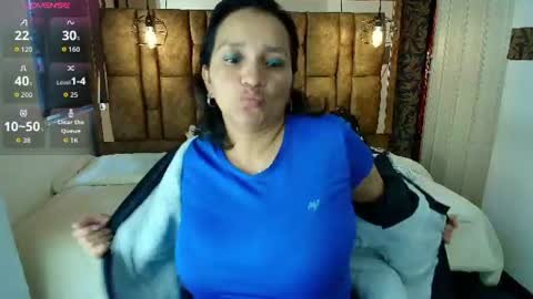 Snapshot of marylinmilf chatting on June 2026 07:07:01 PM Marylin online show from June 2026 07:07:01 PM